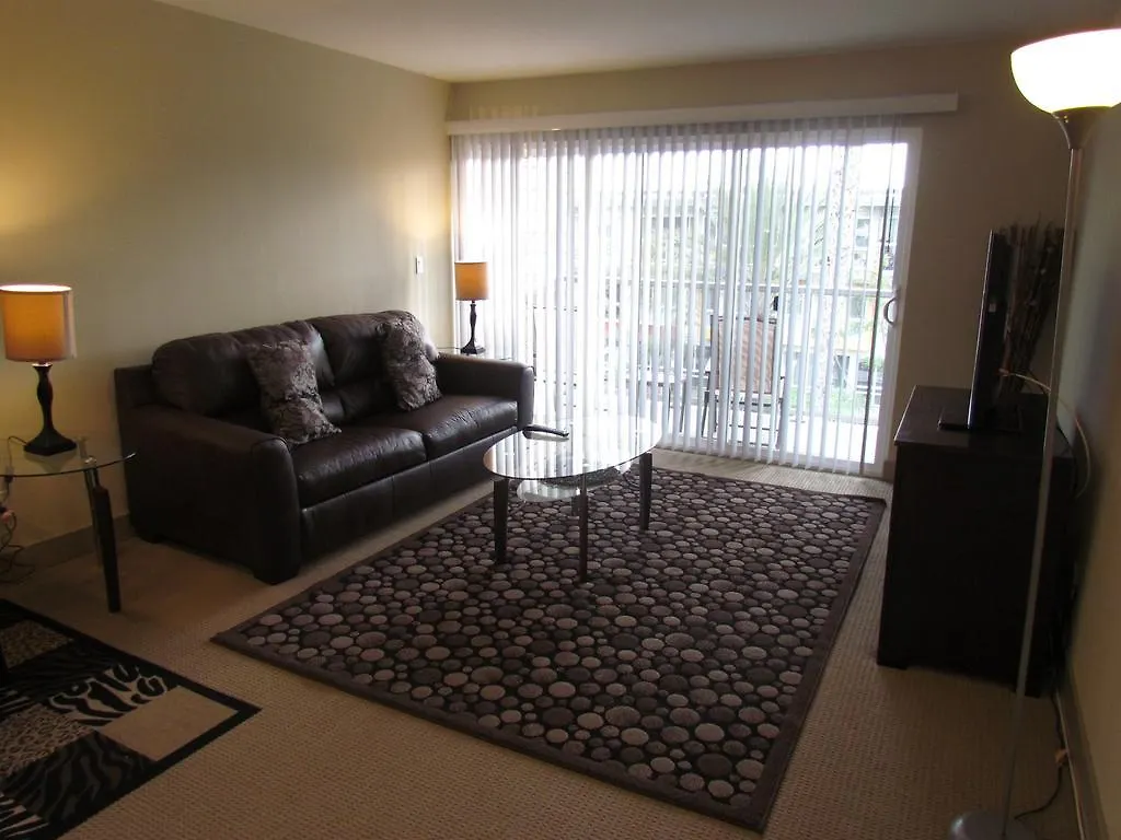 Walk To The Beach! Resort Style Apartment Marina del Rey United States