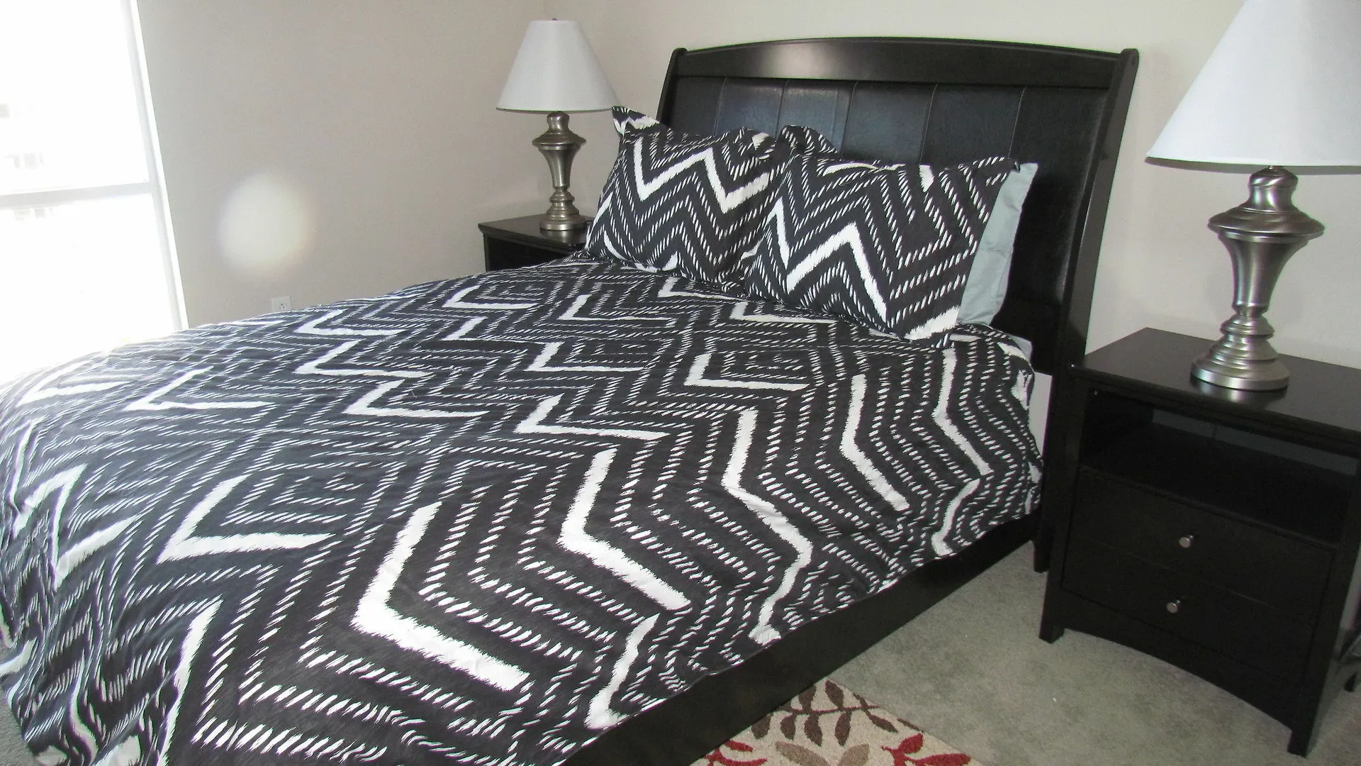 Walk To The Beach! Resort Style Apartment Marina del Rey United States